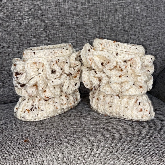 Other - Beautiful baby booties..